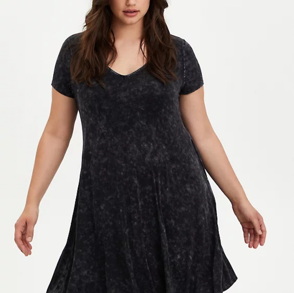 NWOT TORRID SUPER SOFT FLUTED MINI DRESS